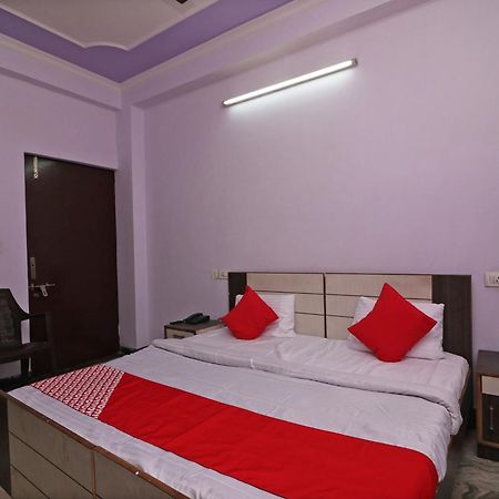 Oyo Hotel Ekta Residency Агра Экстерьер фото